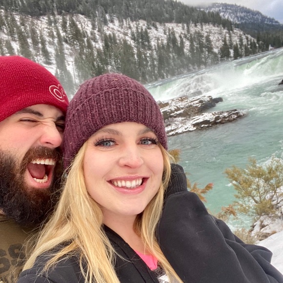 Meet your Posher, Sarah - Picture 1 of 1